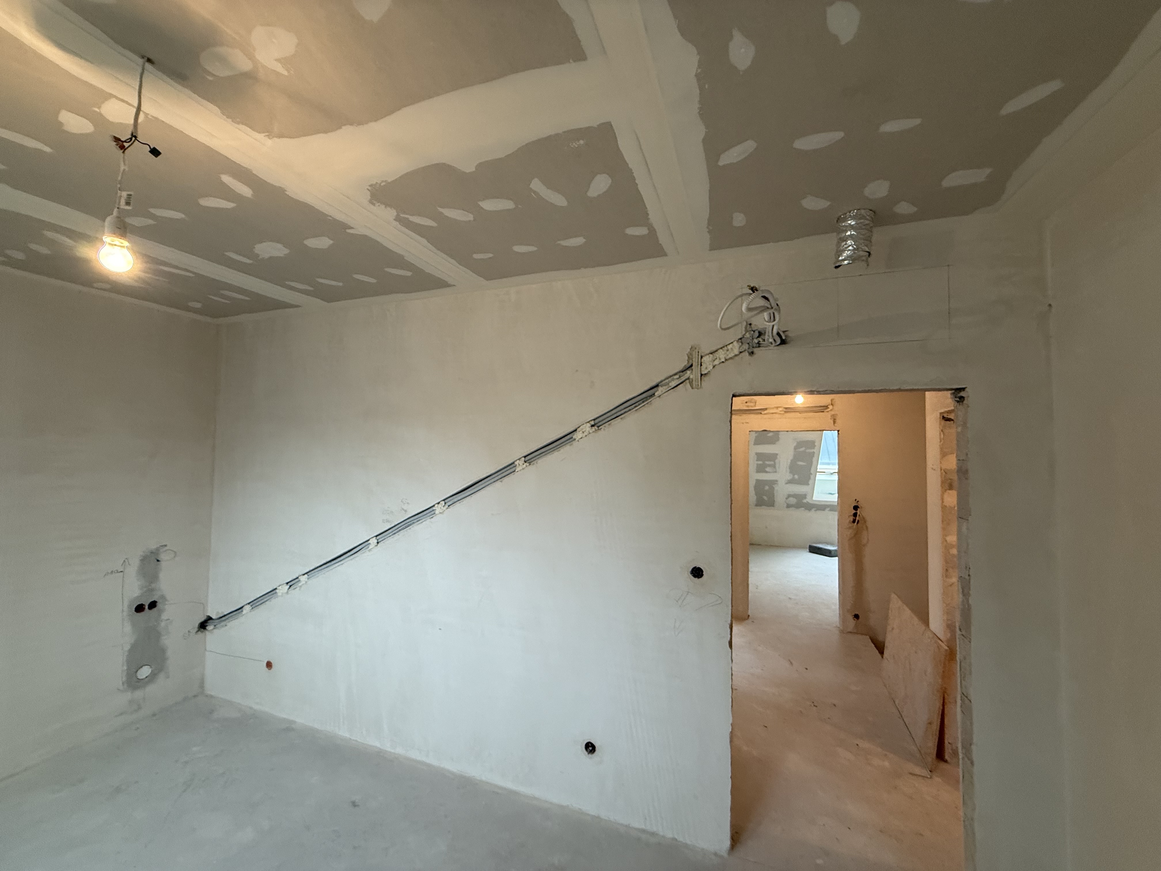 Realizacja klimatyzacji w Warszawie, Instalacja pod klimatyzację