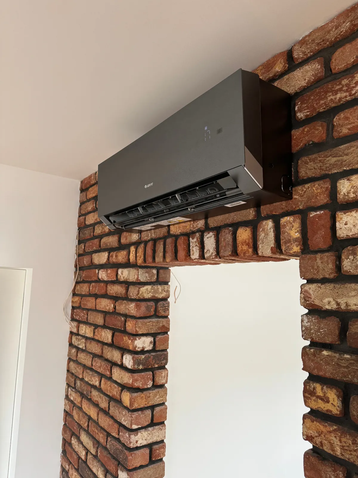 Klimatyzacja do biura Warszawa – kaseton i multi-split